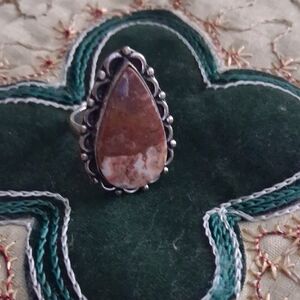 Elegant Silver and Brown Teardrop Ring